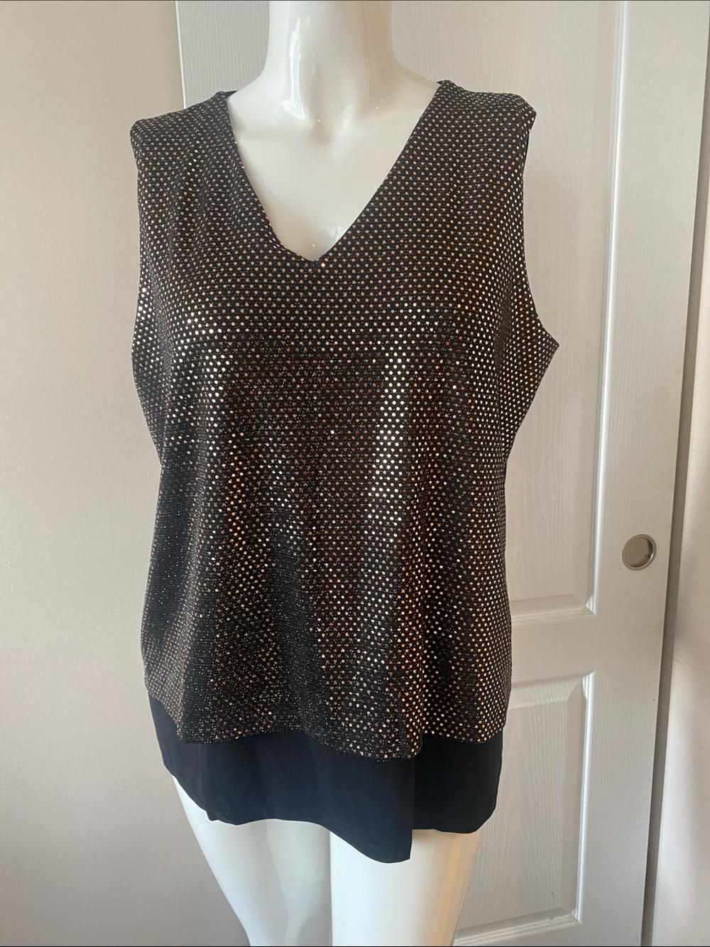 Sleeveless V-Neck Metallic Dot Layered Tank Top - Black XL sparkly